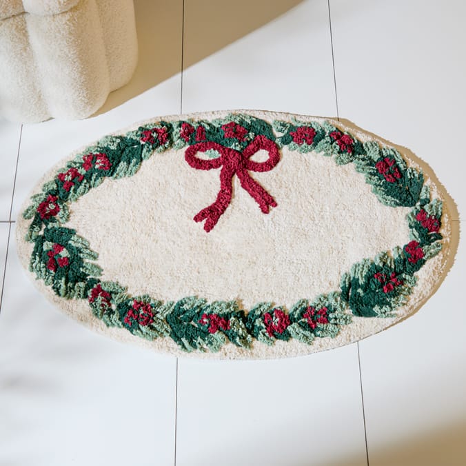 Festive Feeling Wreath Bath Mat