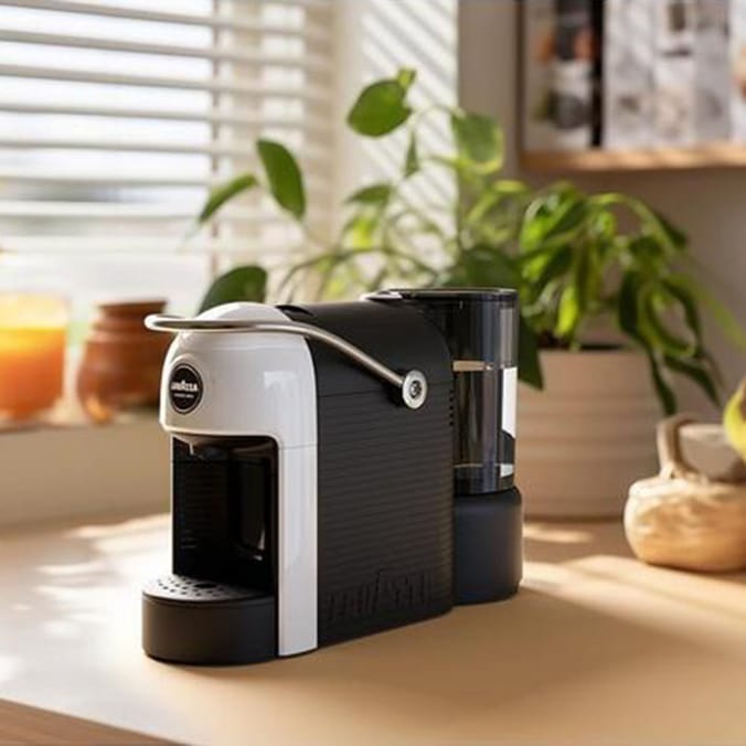 Lavazza Jolie Evo Pod Espresso Coffee Machine - White