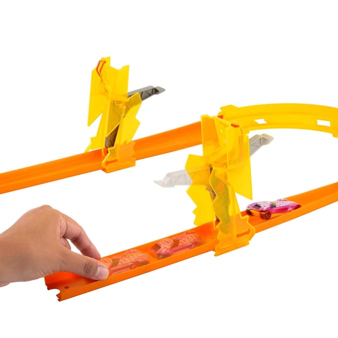 Hot Wheels Track Builder Lightning Themed Trackset