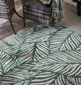 The Outdoor Living Collection Garden Rug 120 x 180cm - Green Leaf