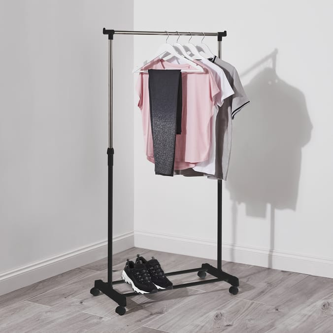 Home Solutions: Adjustable Clothes Rail