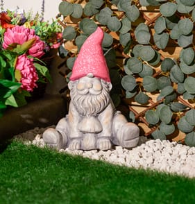 Jardin Decorative Gnome In Pink Hat 