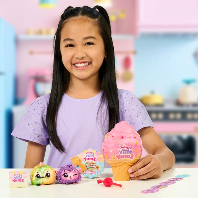 Cookeez Makery Yum Yumz Twin Pack – 2 Scented Surprise Plush Pets