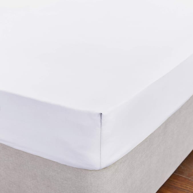 Silentnight Easy Care Fitted Sheet