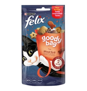 Felix Crispies Chicken and Beef Cat Treats 8 x 45g