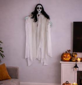 Hallow Scream Hanging Ghoul - Girl