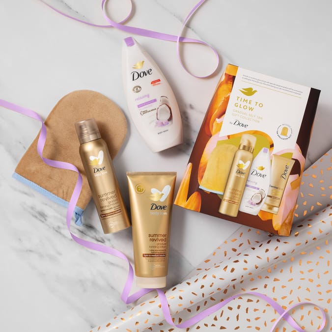 Dove Time to Glow Gradual Self Tan Collection Gift Set