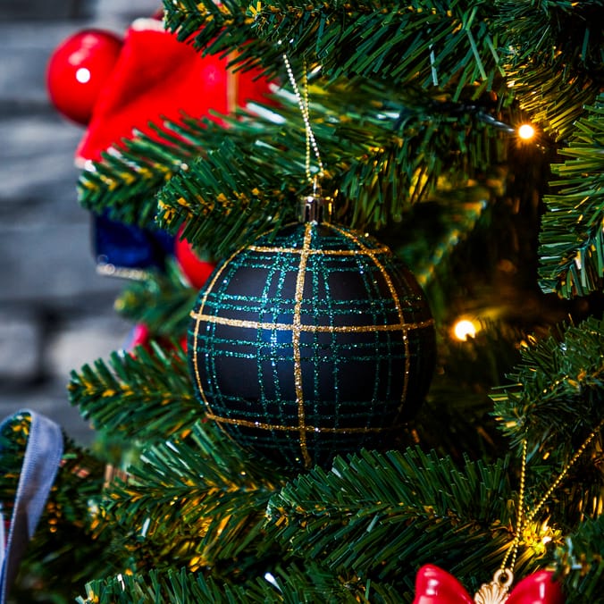 The Lifestyle Edit Timeless Christmas Baubles 15 Pack
