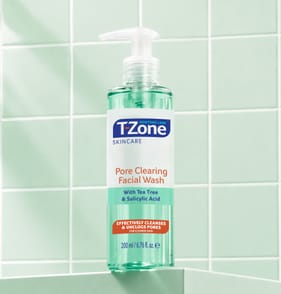 T-Zone Pore Clearing Facial Wash 200ml