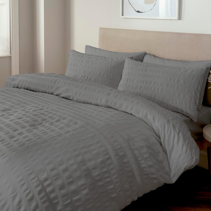 Home Collections Easycare Seersucker Duvet Set