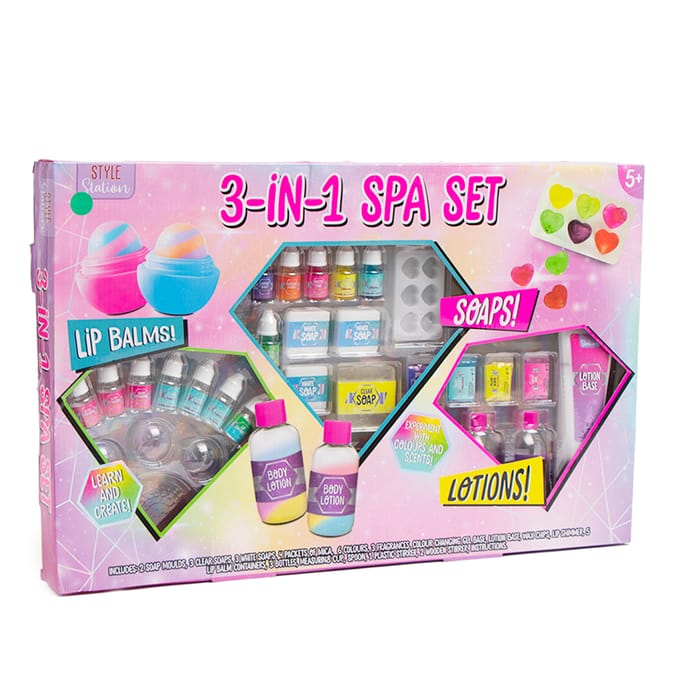Style Station 3-In-1 Spa Set - Lip Balm/Lotions/Soaps