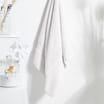  Home Collections White Luxury Bath Towel