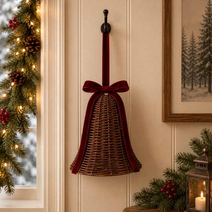Festive Feeling Alpine Woods Christmas Hanging Rattan Bell