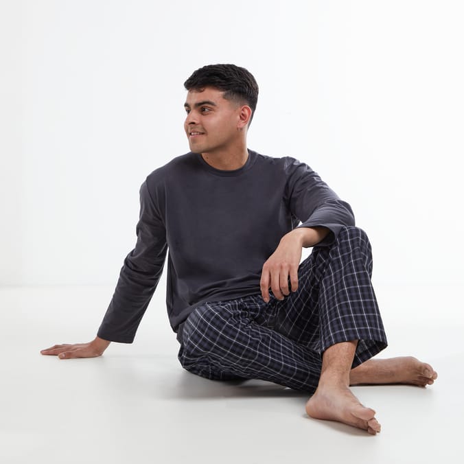Mens pyjamas home bargains shop