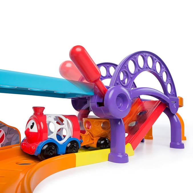 Oball Go Grippers Grip Launch and Roll Train Set