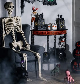 Hallow Scream Large Skeleton