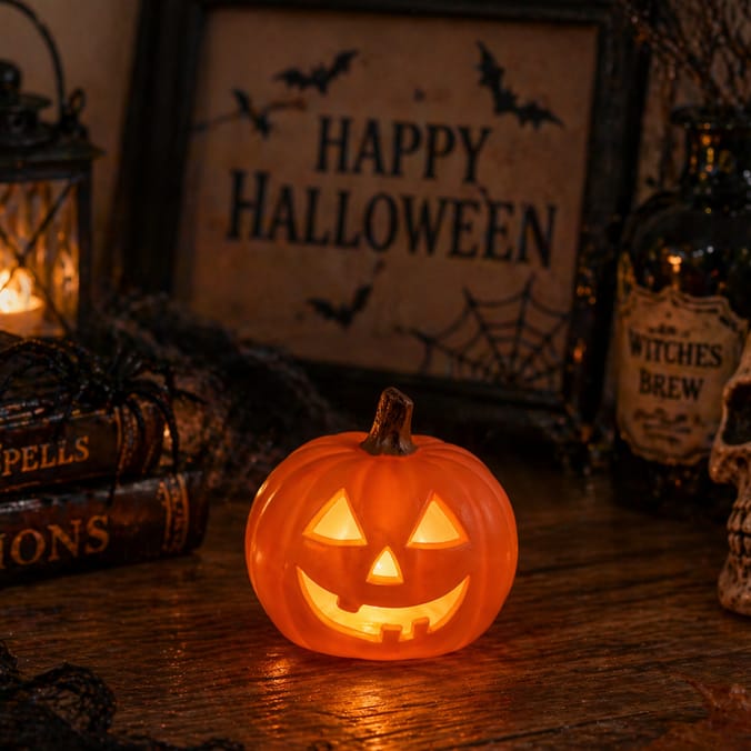 Hallow Scream Mini LED Pumpkin Decoration