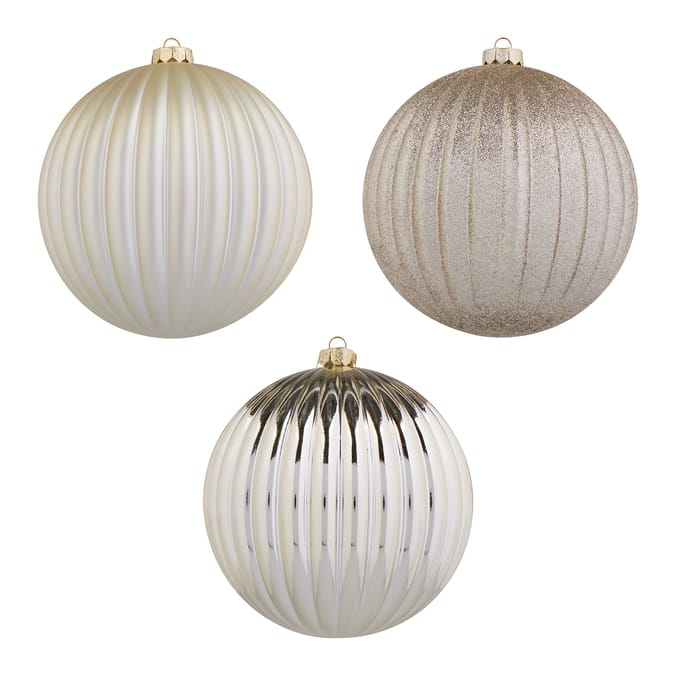 Elegance 17cm Baubles 3 Pack - Gold