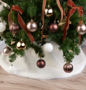 Winter Luxe Christmas Luxury Faux Fur Tree Skirt - Cream