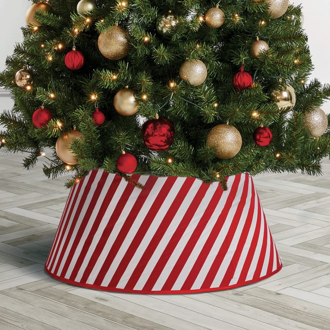 Winter Charm Tree Skirt - Stripe