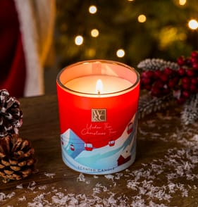 Wickford & Co Apres Ski Scented Candle 200g - Under The Christmas Tree 