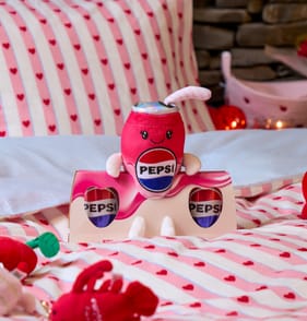 Pepsi Strawberry 'N' Cream Plush Set