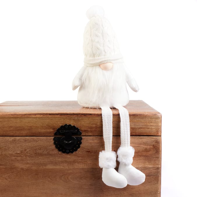 Festive Feeling Medium Sitting Gonk