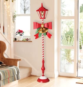 Festive Feeling 5ft Light-Up Lampost