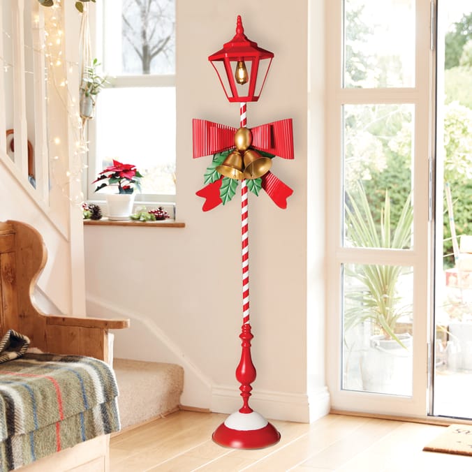 Festive Feeling 5ft Light-Up Lampost