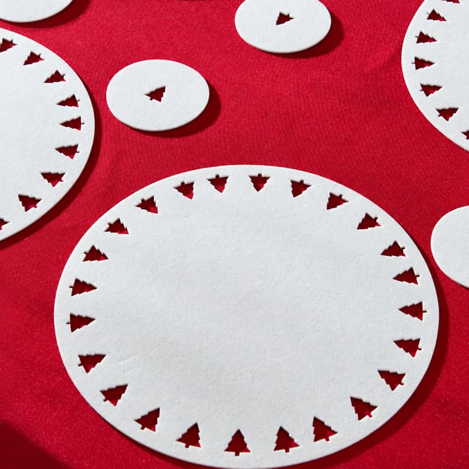 Festive Feeling Christmas Felt Place Mat 4 Pack - White