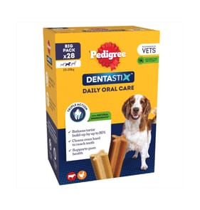 Pedigree Dentastix Daily Dental Chews Medium Dog Treat 28 Sticks 720g