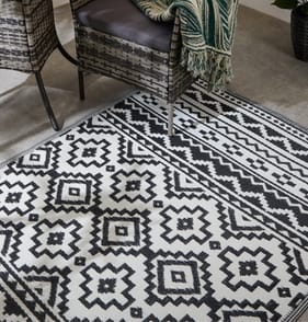 The Outdoor Living Collection Garden Rug 120 x 180cm - Black Aztec