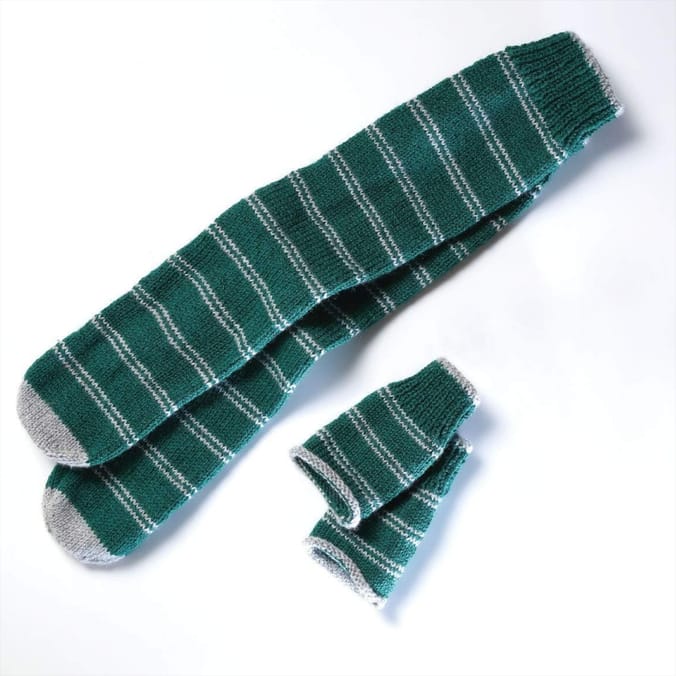 Harry Potter Slytherin Slouch Socks & Mittens Kit