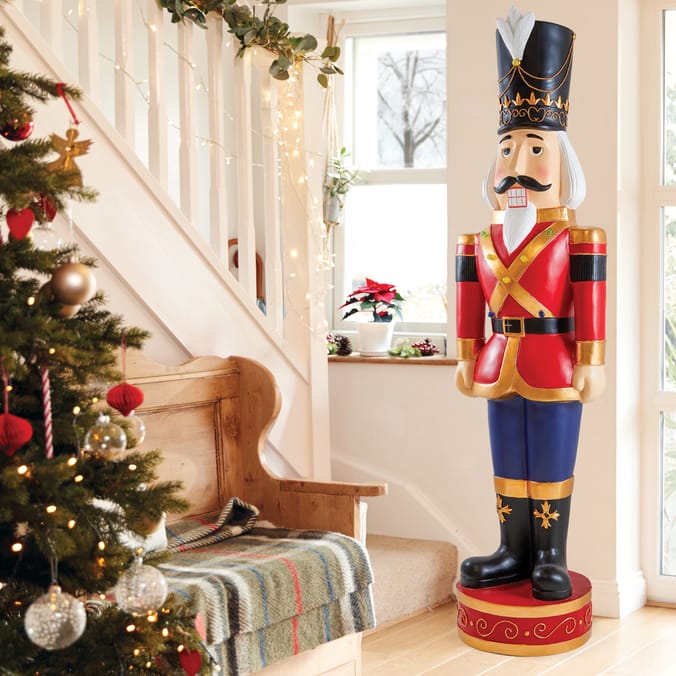 Festive Feeling 1.6m Light-Up Giant Nutcracker