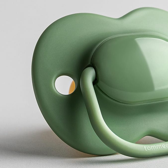 Tommee Tippee 2 Natural Latex Cherry Soothers 18-36 Months