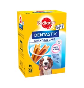 Pedigree Dentastix 28 Daily Adult Medium Dog Dental Treats x4