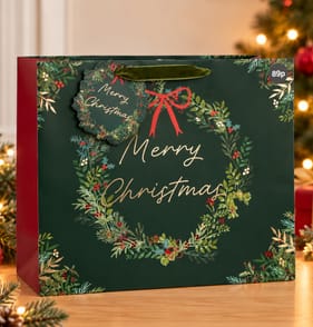 Alpine Woods Traditional Merry Christmas Gift Bag