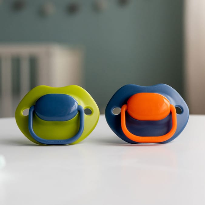 Tommee Tippee Fun Brights Soothers 6-18 Months