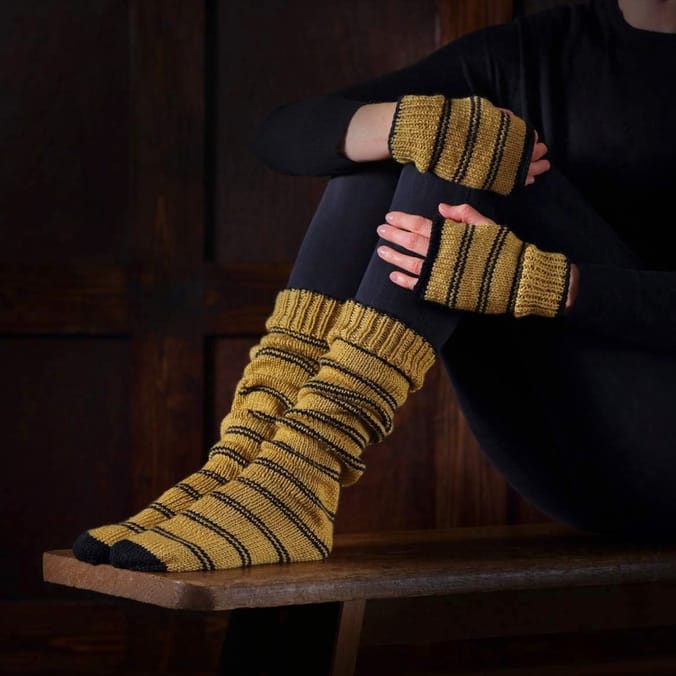 Harry Potter Hufflepuff Slouch Socks & Mittens Kit