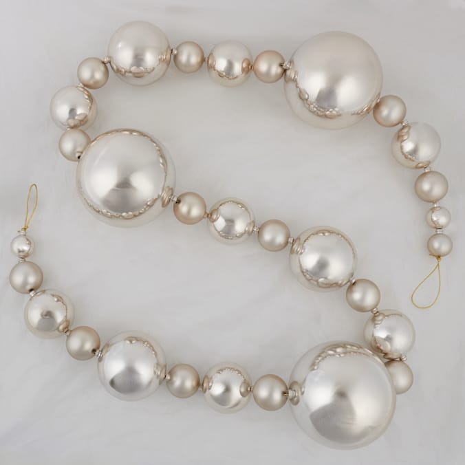 Festive Feeling Bauble Christmas Garland