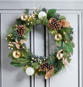 Festive Feeling 24" Indoor Decorated Pre-Lit Wreath - Gold