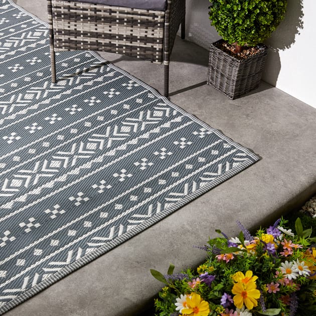 Jardin Garden Rug - Grey Pattern | Home Bargains