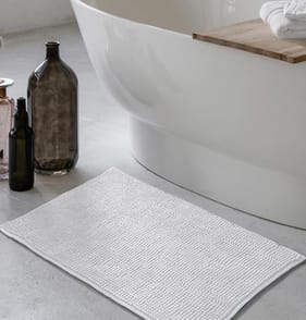 Super Soft White Bath Mat