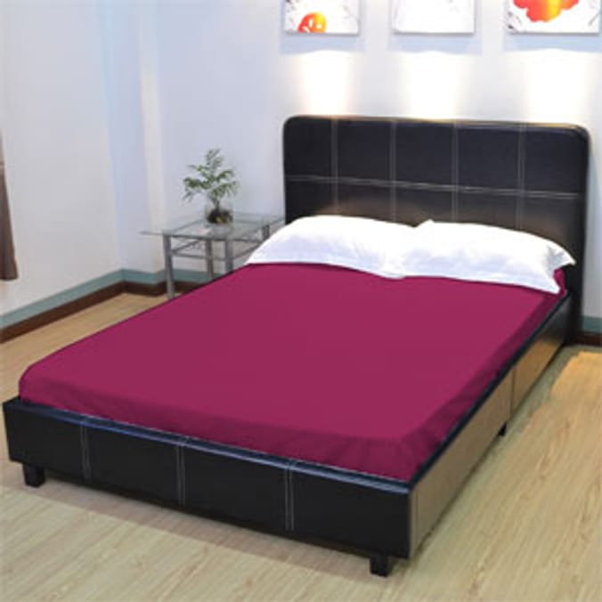 Essentials Fuchsia Fitted Sheet bedding Home Bargains