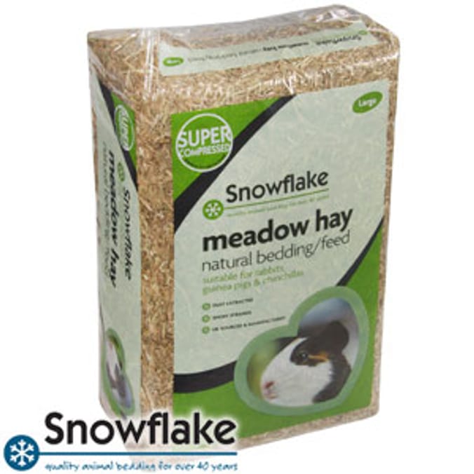Snowflake Meadow Natural Hay 3.0Kg Bale Home Bargains