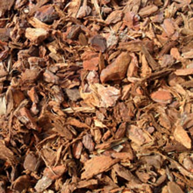 Richmore Decorative Bark 50 Litre Bag wood chips Home Bargains