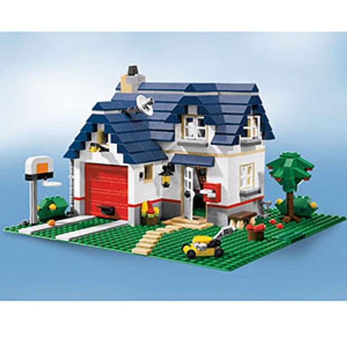 LEGO Creator Apple Tree House 5891 Home Bargains