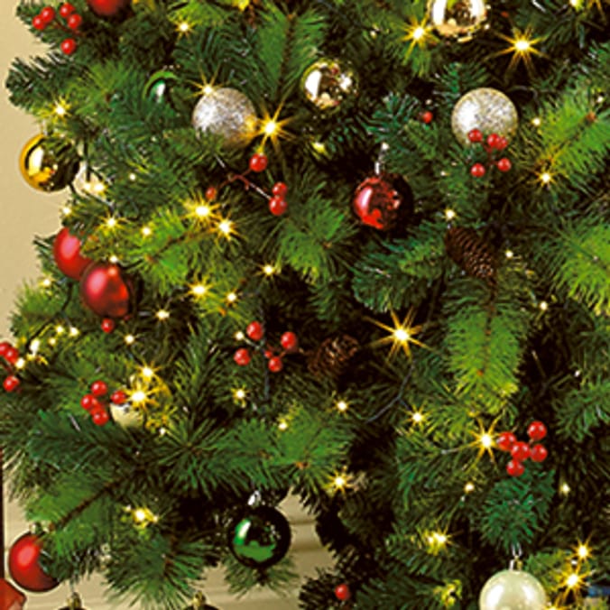 Norwegian Spruce Traditional Christmas Tree (7ft) artificial plastic