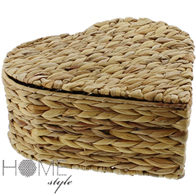 Home Style Water Hyacinth Heart Basket homeware bedroom living room