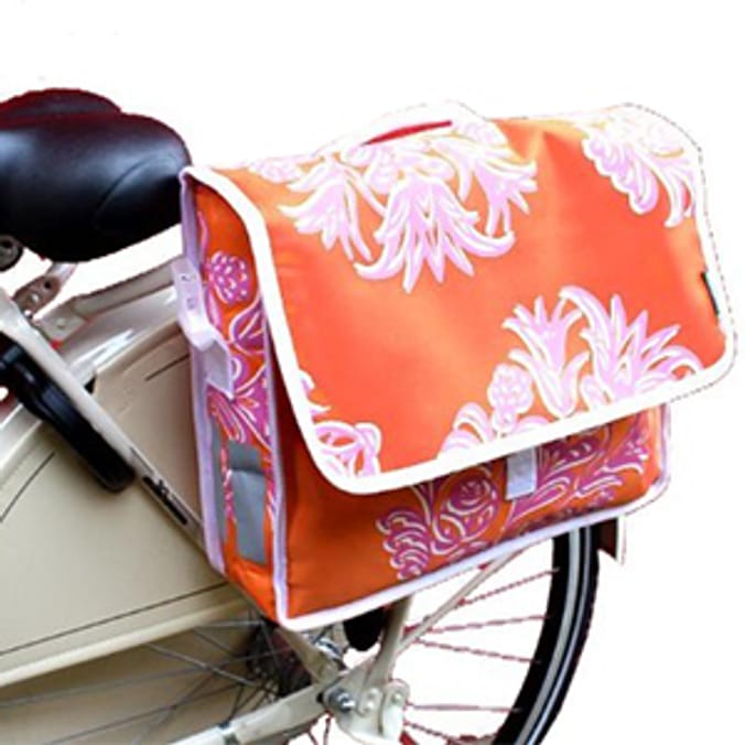Bicycle and Shoulder Bag White bike ride commute transport